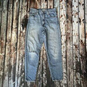 Levi Strauss High Waisted Relaxed Mom Jeans